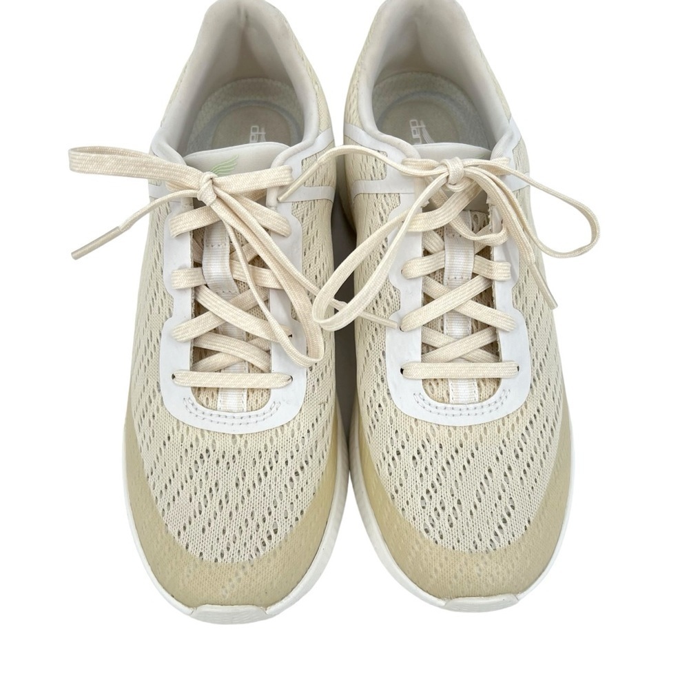 Dansko Sydney Sky Mesh Lace Up Walking Shoe in Ivory Size 38 US 7.5-8